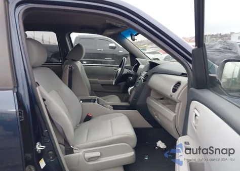 2011 Honda Pilot Lx z USA, uszkodzony, nr VIN 5FNYF3H20BB023078